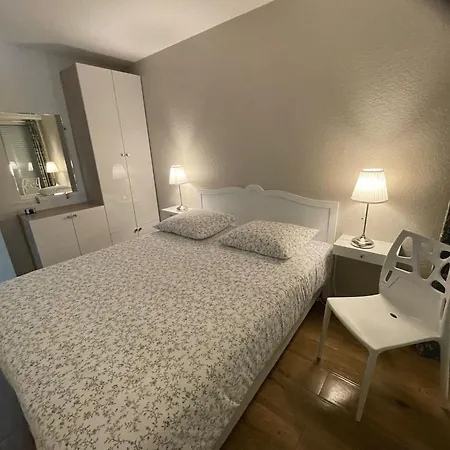 Apartment Face A La Mer-canet Sud-f3+parking *